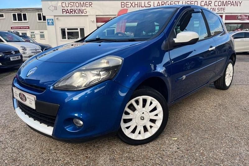 Used Renault Clio II 86 HP (63 kW) 2010 Blue Hatchback