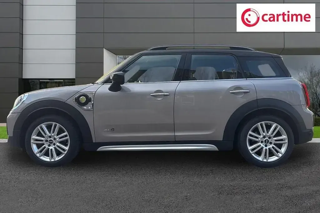 Usado Mini Cooper Countryman Exclusive 2023 Gris SUV