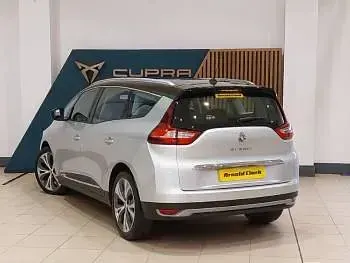 Używany Renault Scenic E-Tech Dynamique 130 KM (95 kW) 2018 Srebrny SUV