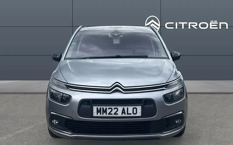 Used Citroën C4 SpaceTourer Shine 131 HP (96 kW) 2022 Grey MPV
