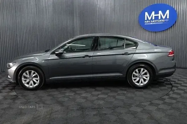 Usado VW Passat S 120 HP (88 kW) 2016 Cinzento Sedan