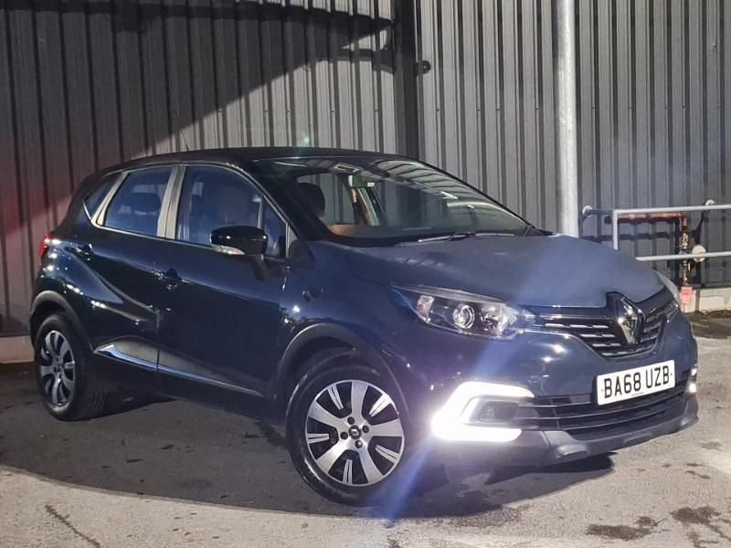 Blue Used 2019 Renault Captur Play SUV | £8,998 (Fair price) - Image 1/4