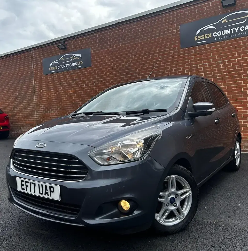 Used Ford Ka Plus Zetec 85 HP (62 kW) 2017 Grey Hatchback