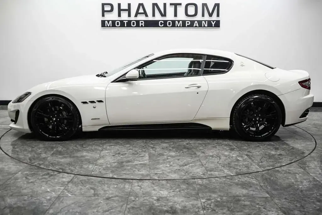 Used Maserati Granturismo 460 HP (338 kW) 2014 White Coupe
