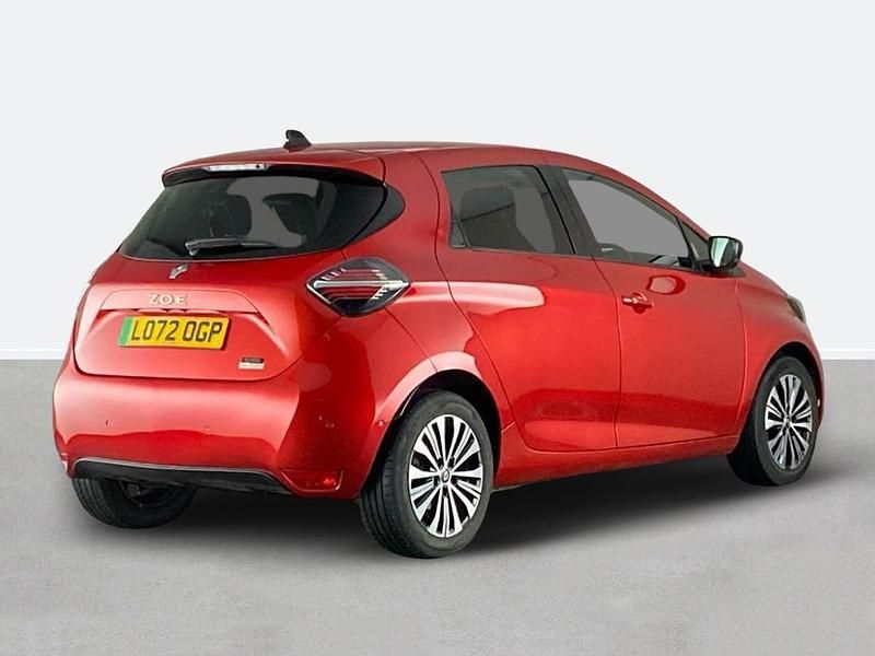 Used Renault Zoe Techno 100 kW (136 HP) 2023 Red Hatchback