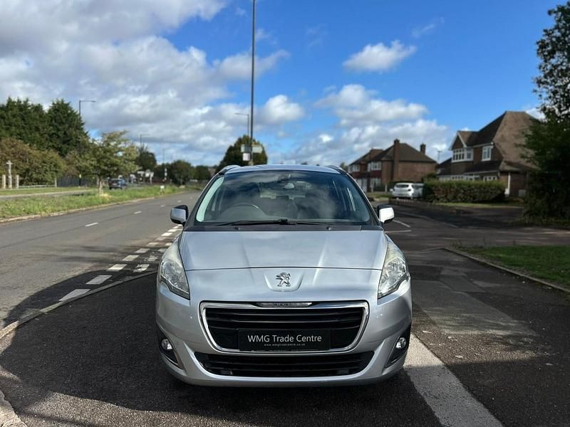 Usado Peugeot 5008 Active 2015 Prateado Monovolume