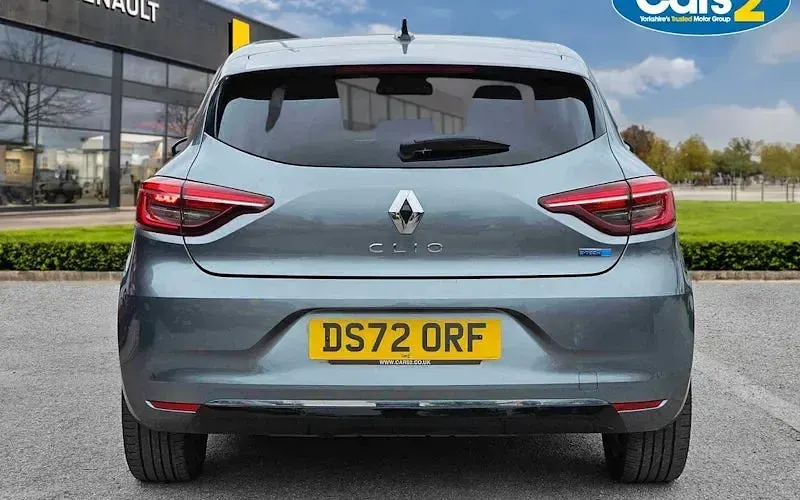 Used Renault Clio Techno 145 HP (106 kW) 2023 Grey Hatchback