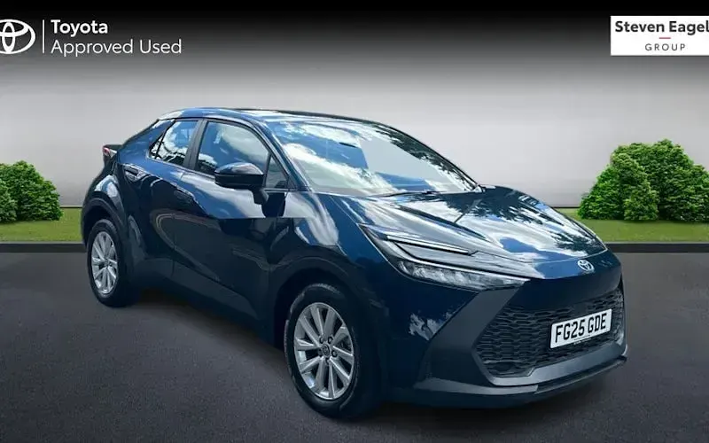 Used Toyota C-HR 140 HP (102 kW) 2026 SUV