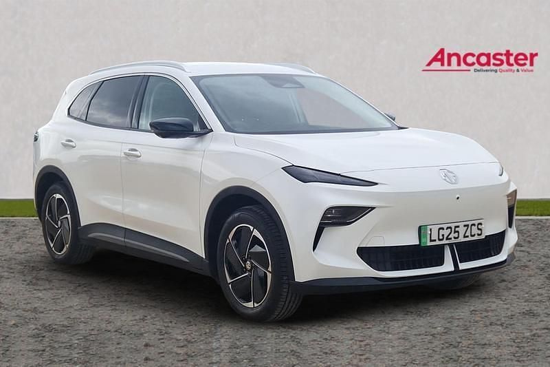 White Used 2025 MG MG5 EV Trophy Estate | £23,495 - Image 1/4