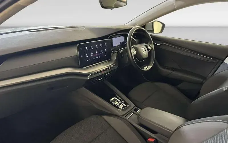 Used Skoda Octavia SE Technology 110 HP (80 kW) 2023 Grey Estate