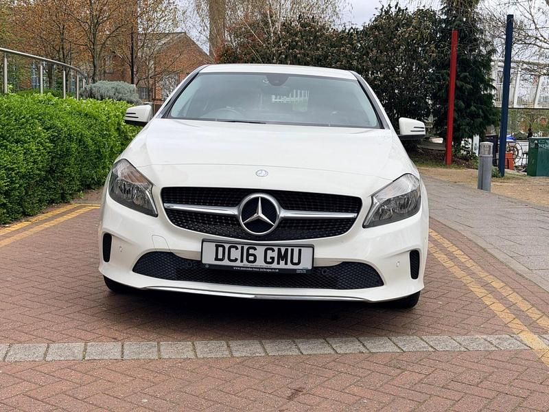 Used Mercedes A200 Executive 2016 White Hatchback