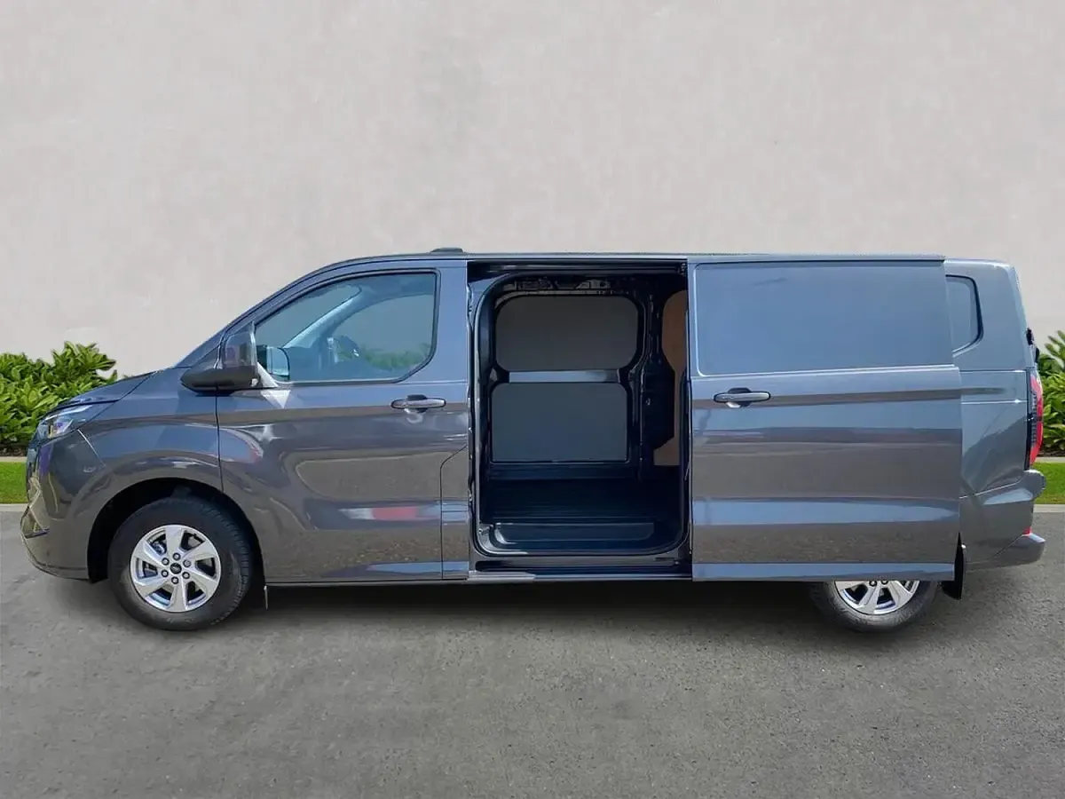Used Ford E-Transit Limited 100 kW (136 HP) 2024 Grey Van