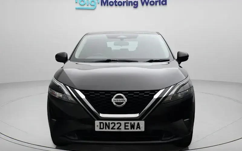 Used Nissan Qashqai Acenta Premium 140 HP (102 kW) 2022 Black SUV