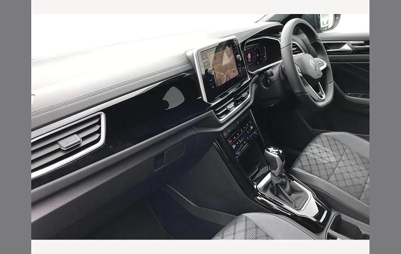 Used VW T-Roc R-line 150 HP (110 kW) 2025 Grey SUV