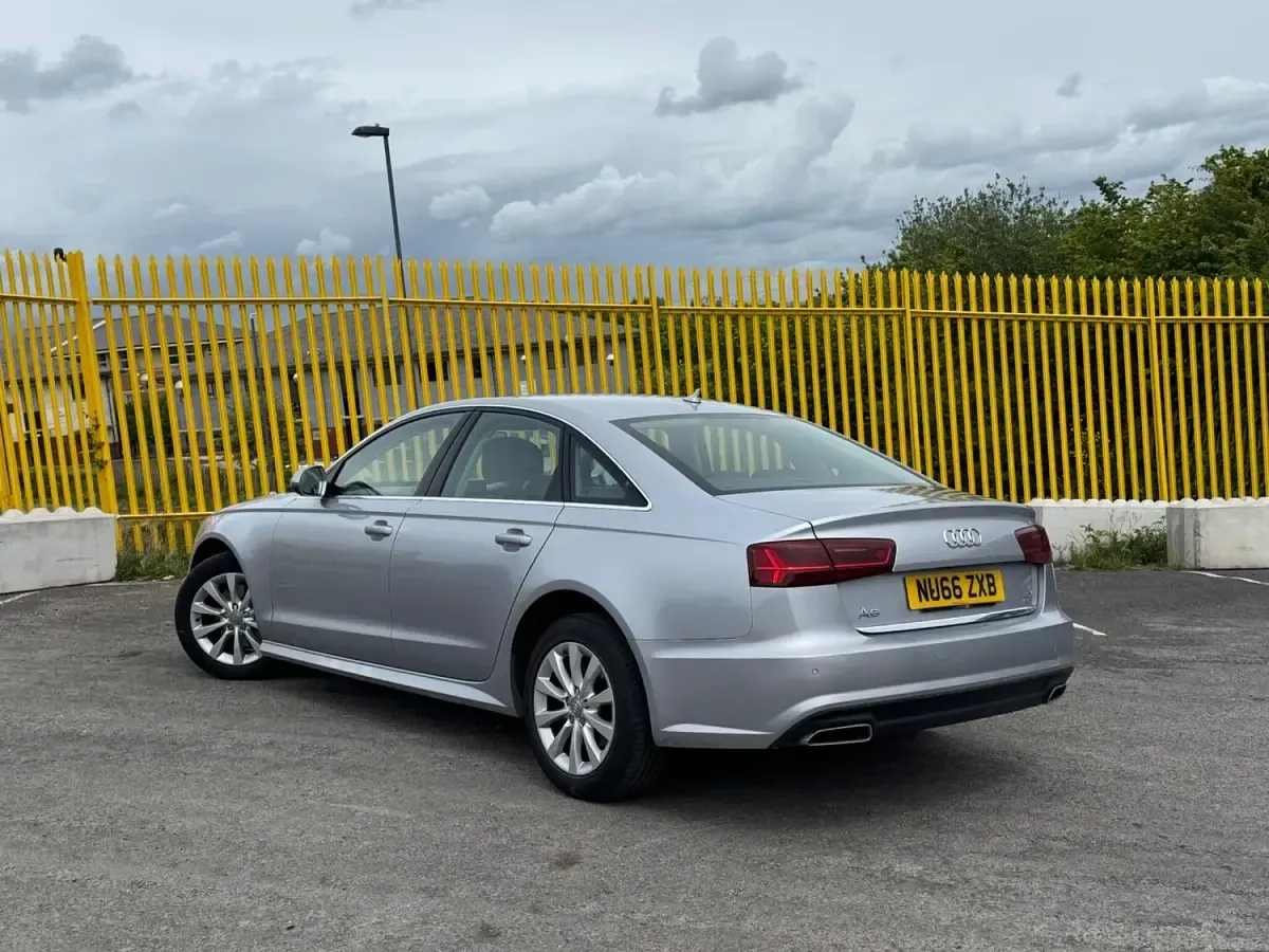 Used Audi A6 Comfort 190 HP (139 kW) 2016 Silver Sedan