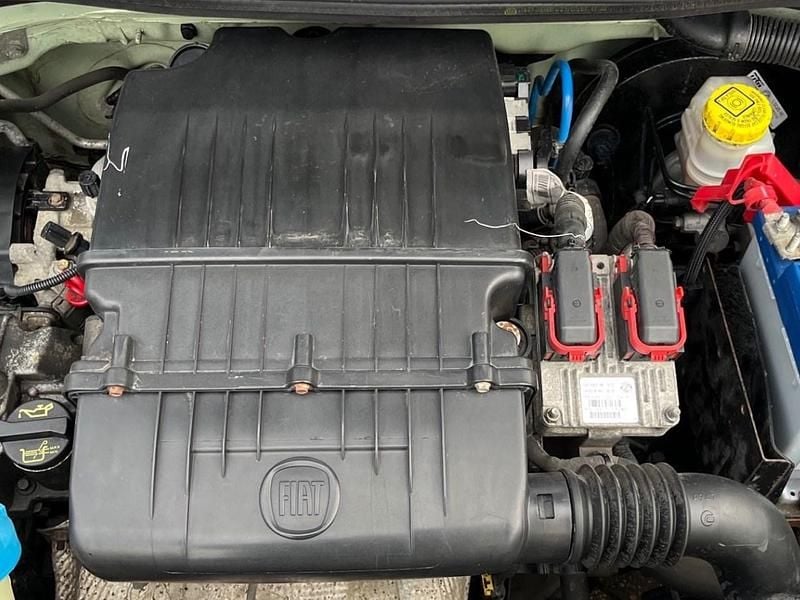 Used Fiat 500 Lounge 69 HP (50 kW) 2008 Green Hatchback