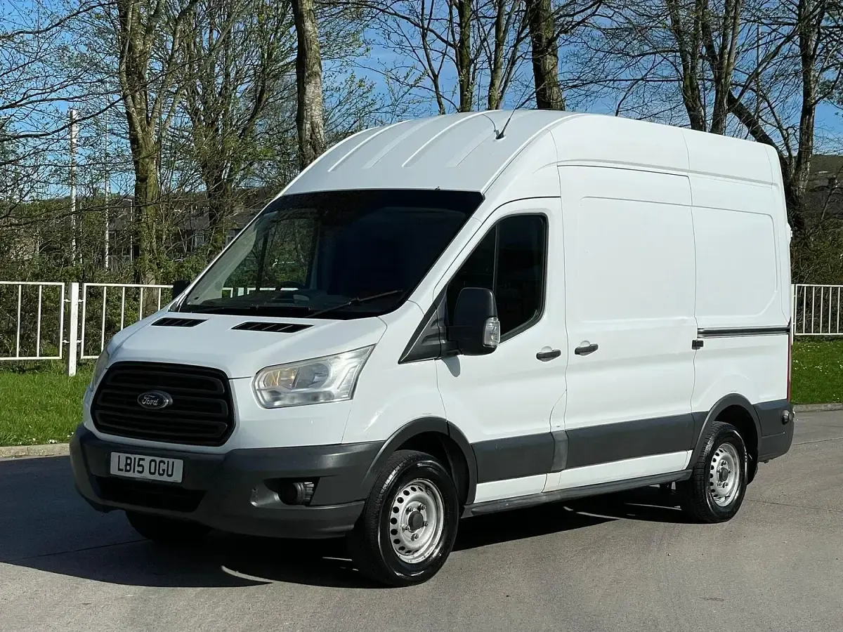 Used Ford Transit 125 HP (91 kW) 2015 White Van
