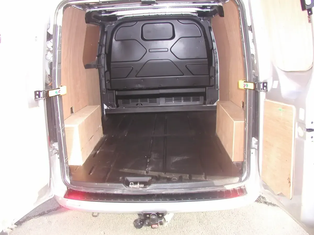 Used Ford Transit Custom Limited 130 HP (95 kW) 2023 Silver Van
