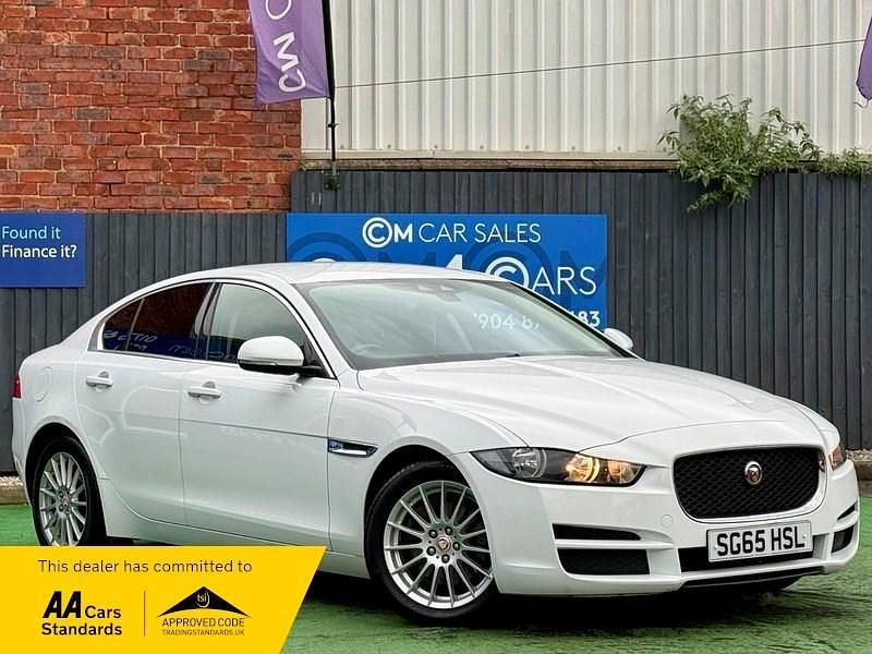 Used Jaguar XE Prestige 2015 White Sedan