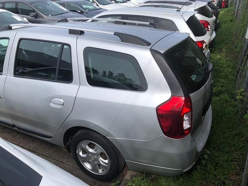 Used Dacia Logan MCV Lauréate 2015 Silver metallic Estate