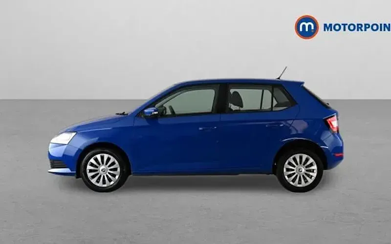 Used Skoda Fabia 60 HP (44 kW) 2019 Blue Hatchback