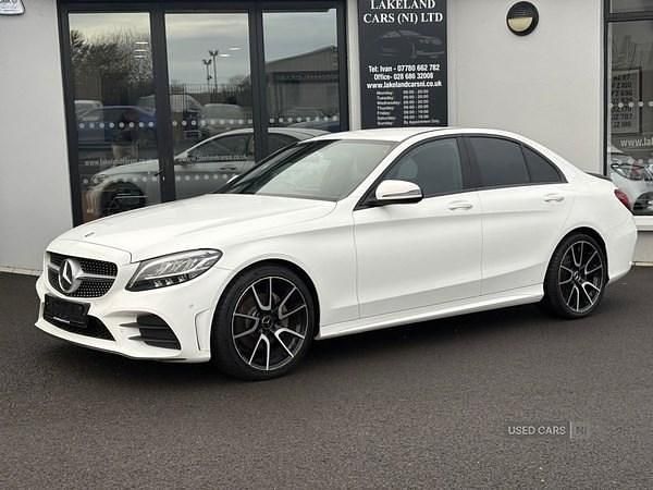 Used Mercedes C220 AMG line 2018 White Sedan
