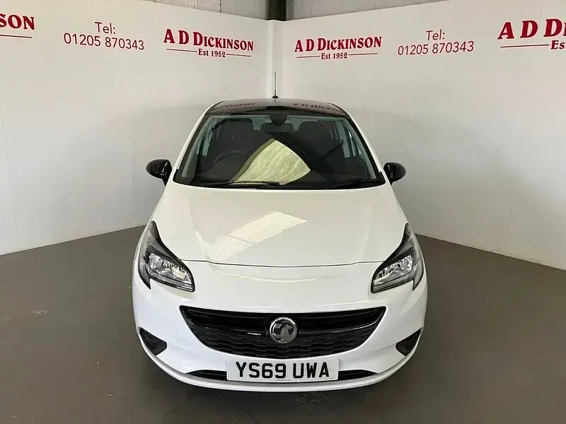 Used Vauxhall Corsa 75 HP (55 kW) 2019 White Hatchback