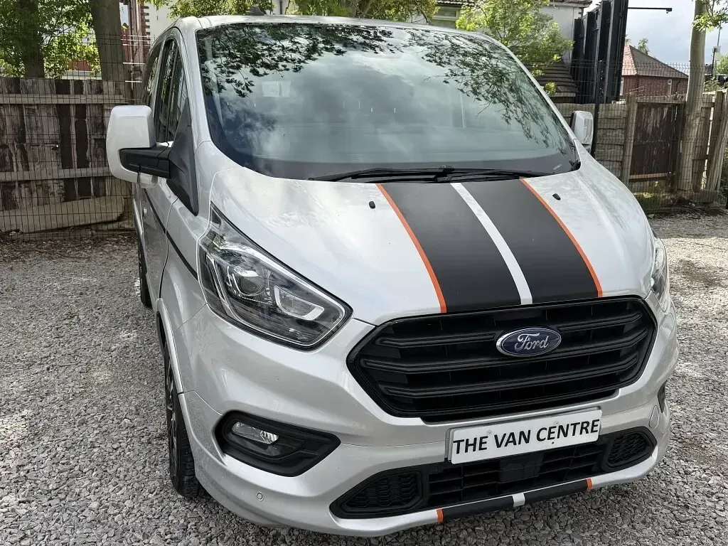 Used Ford Transit Custom Sport 185 HP (136 kW) 2020 Silver Van