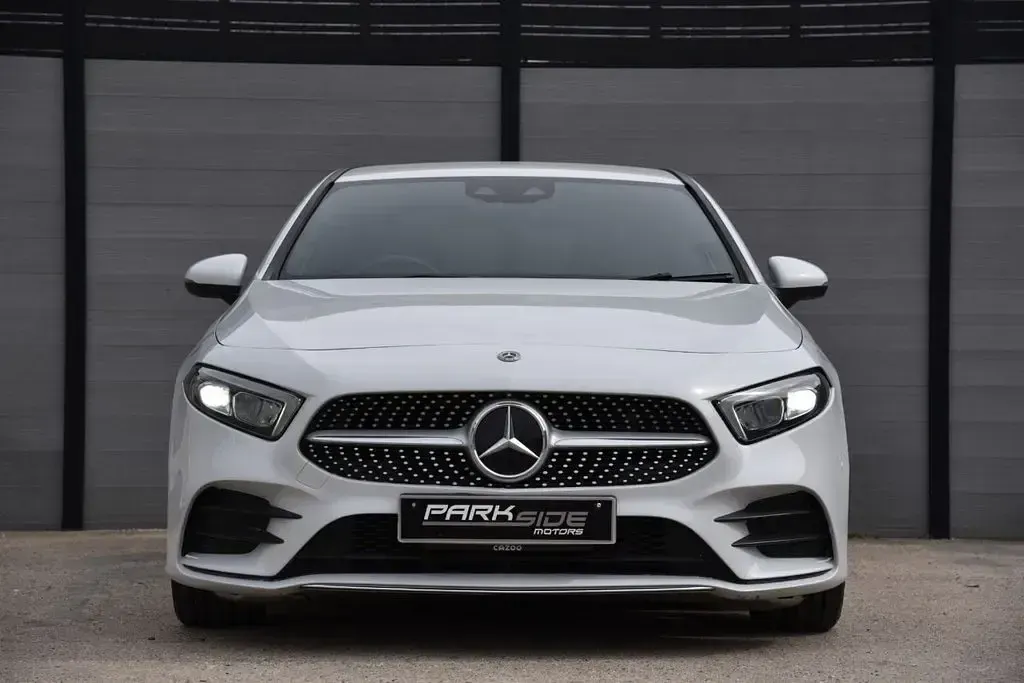 Usado Mercedes A200 AMG Line Premium 163 HP (119 kW) 2020 Branco Citadino