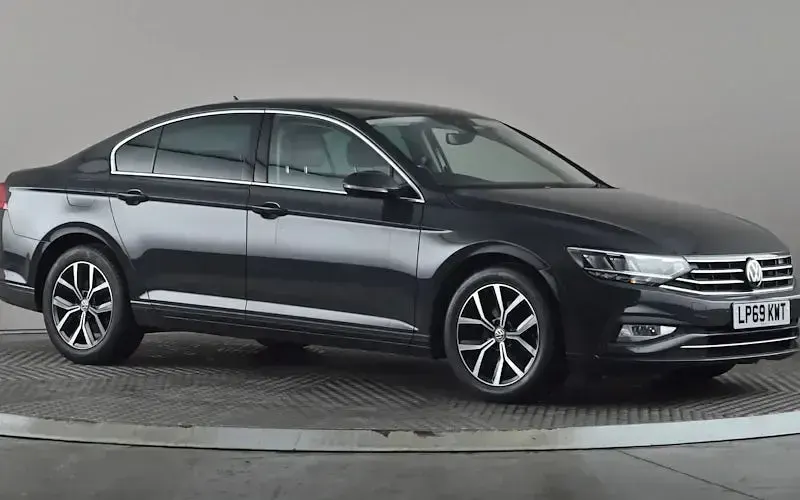 Used VW Passat SEL 150 HP (110 kW) 2020 Sedan