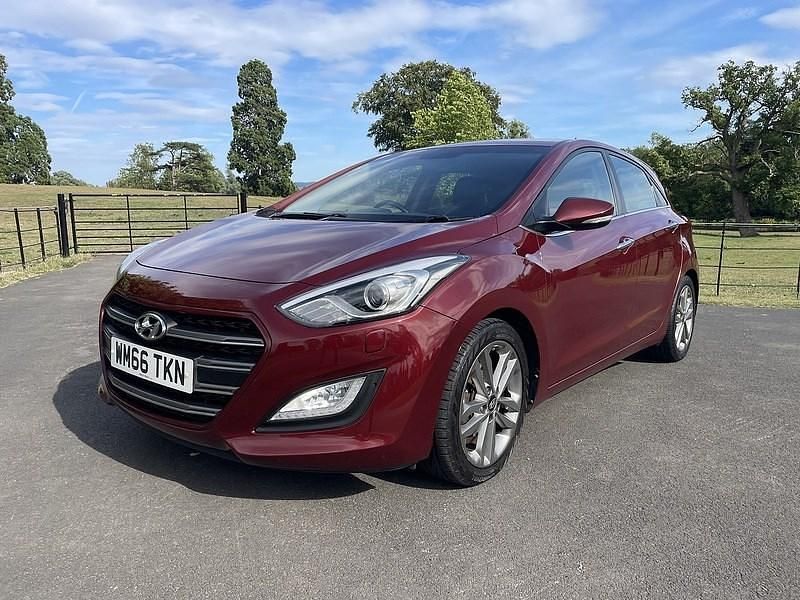 Red Used 2017 Hyundai i30 Premium Hatchback | £6,595 (Fair price) - Image 1/4