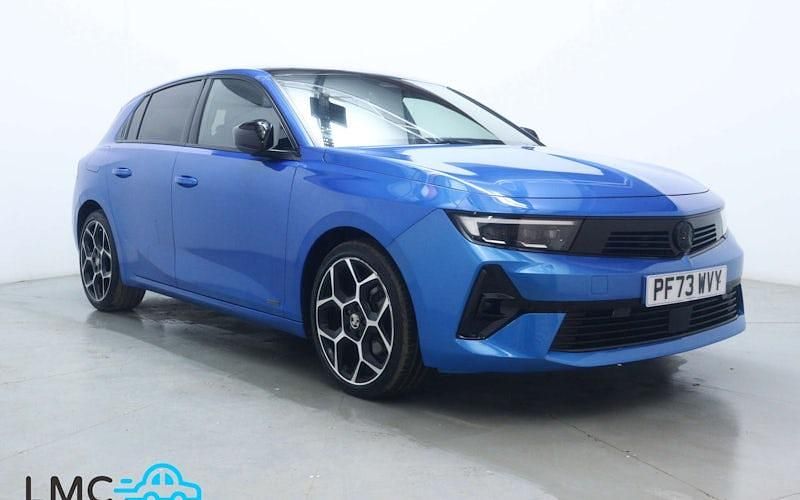 Second-hand Vauxhall Astra Ultimate 131 CP (96 kW) 2025 Hatchback