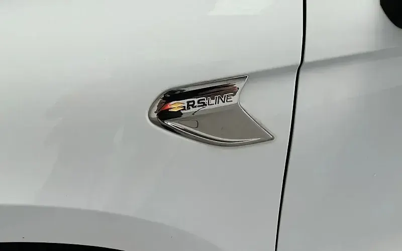 Used Renault Clio RS Line 101 HP (74 kW) 2020 White Hatchback