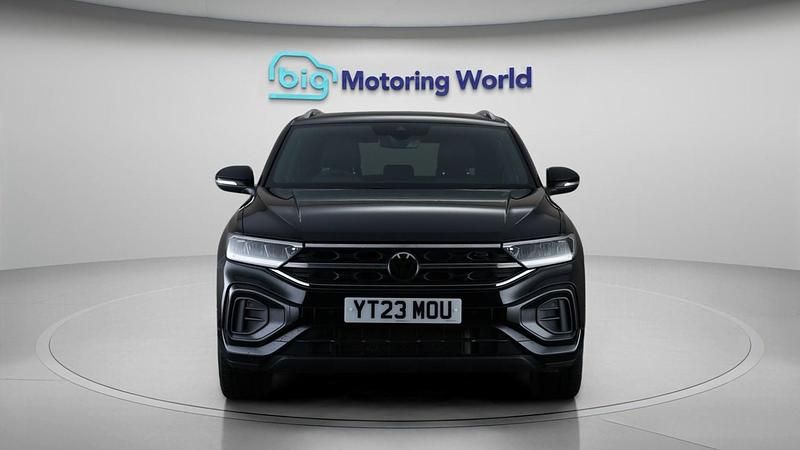 Used VW T-Roc R-line 148 HP (108 kW) 2023 Black SUV