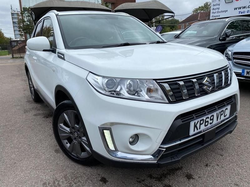 White Used 2019 Suzuki Vitara SZ-T SUV | £9,999 (Fair price) - Image 1/4