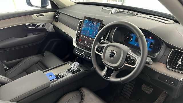 Used Volvo XC90 Ultra 449 HP (330 kW) 2025 Blue SUV