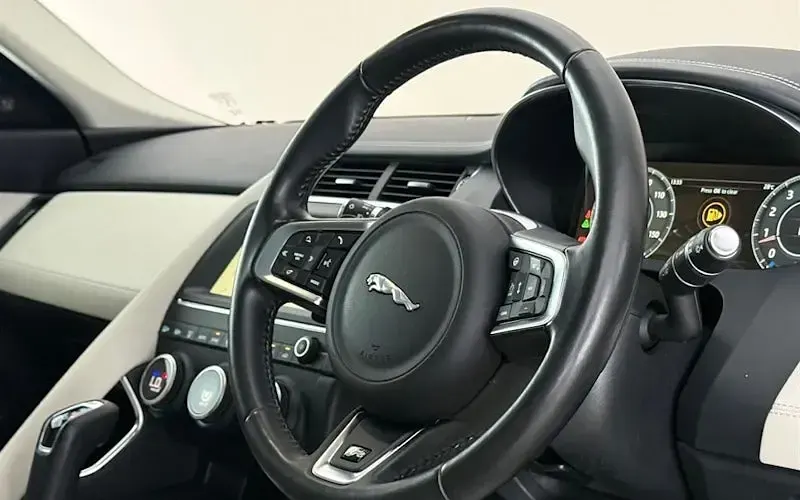 Used Jaguar E-Pace R-Dynamic 300 HP (220 kW) 2020 SUV