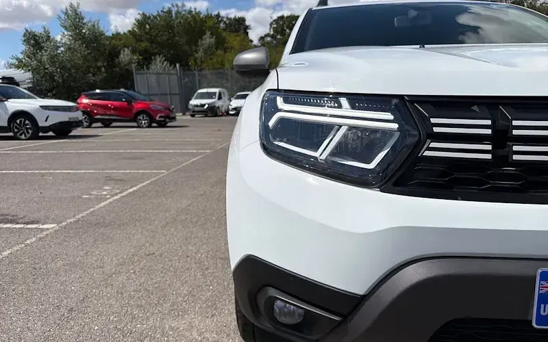 Used Dacia Duster Journey 90 HP (66 kW) 2023 White SUV