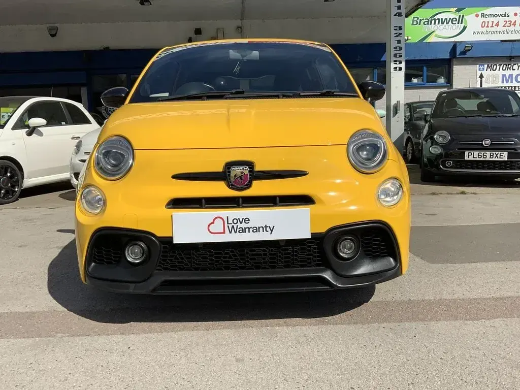 Used Abarth 595 145 HP (106 kW) 2018 Yellow Hatchback