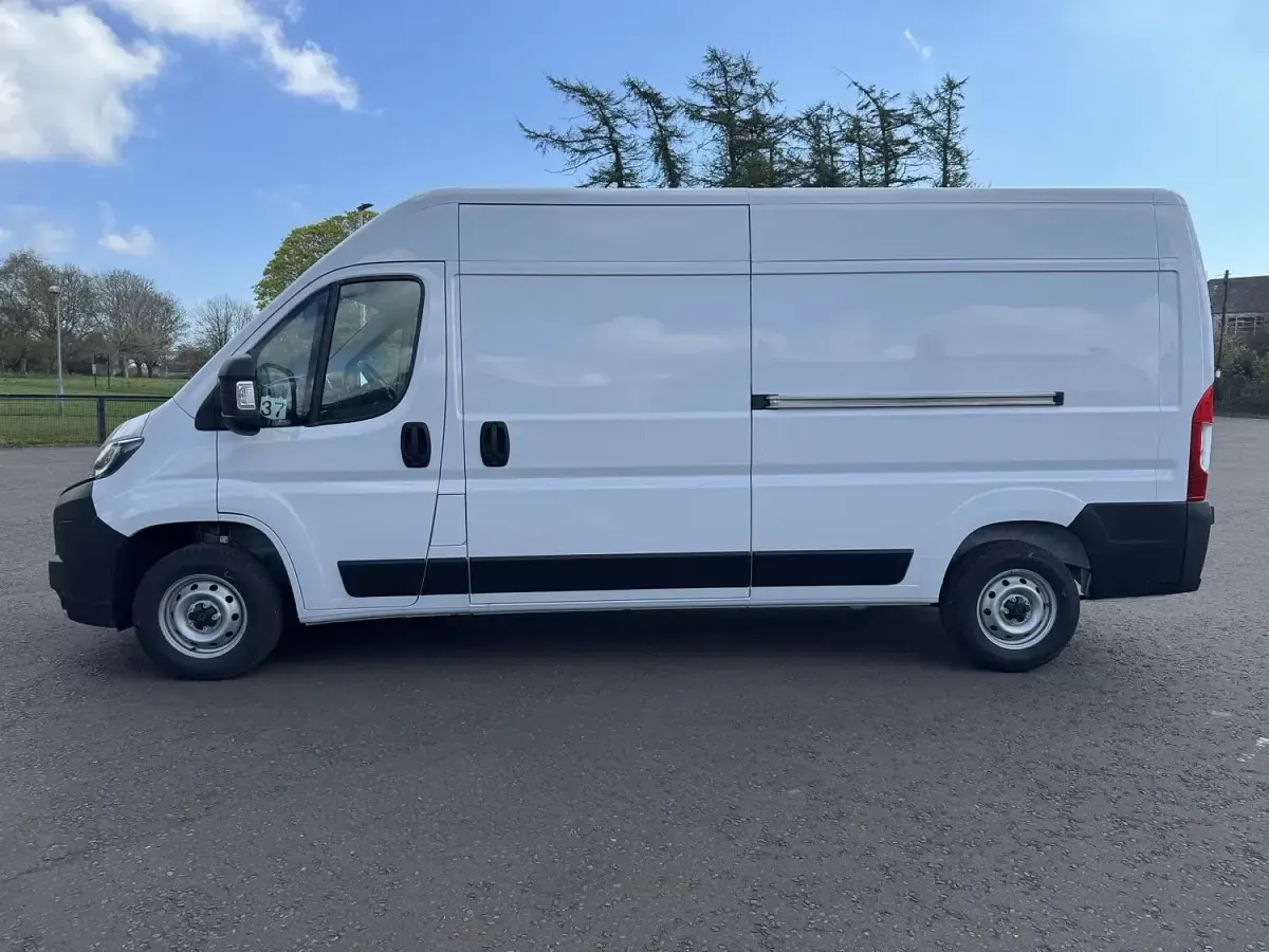 New Peugeot Boxer 2026 White Van