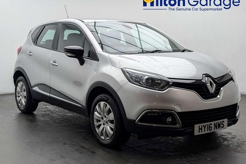 Used Renault Captur Expression+ 90 HP (66 kW) 2016 Silver SUV