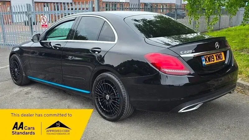 Used Mercedes C220 194 HP (142 kW) 2019 Black