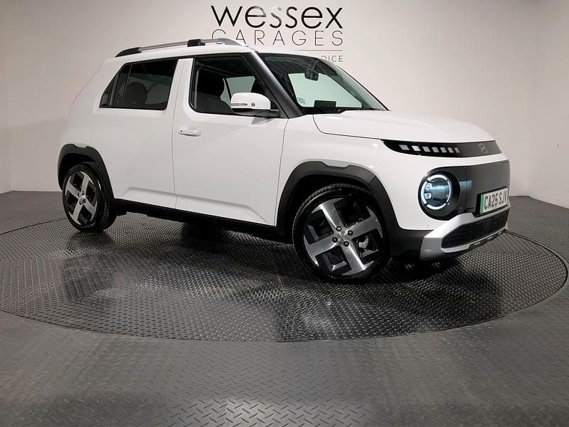 New 2025 Hyundai Inster Hatchback | £21,870 (Good price) - Image 1/1