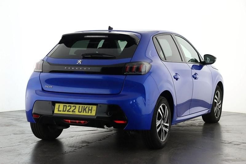 Used Peugeot 208 Allure Premium 101 HP (74 kW) 2022 Blue Hatchback