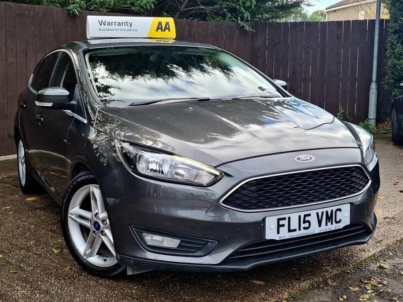 Grey Used 2015 Ford Focus Zetec Hatchback | £6,295 (Good price) - Image 1/4