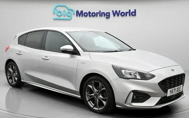 Used Ford Focus ST-Line 120 HP (88 kW) 2021 Hatchback