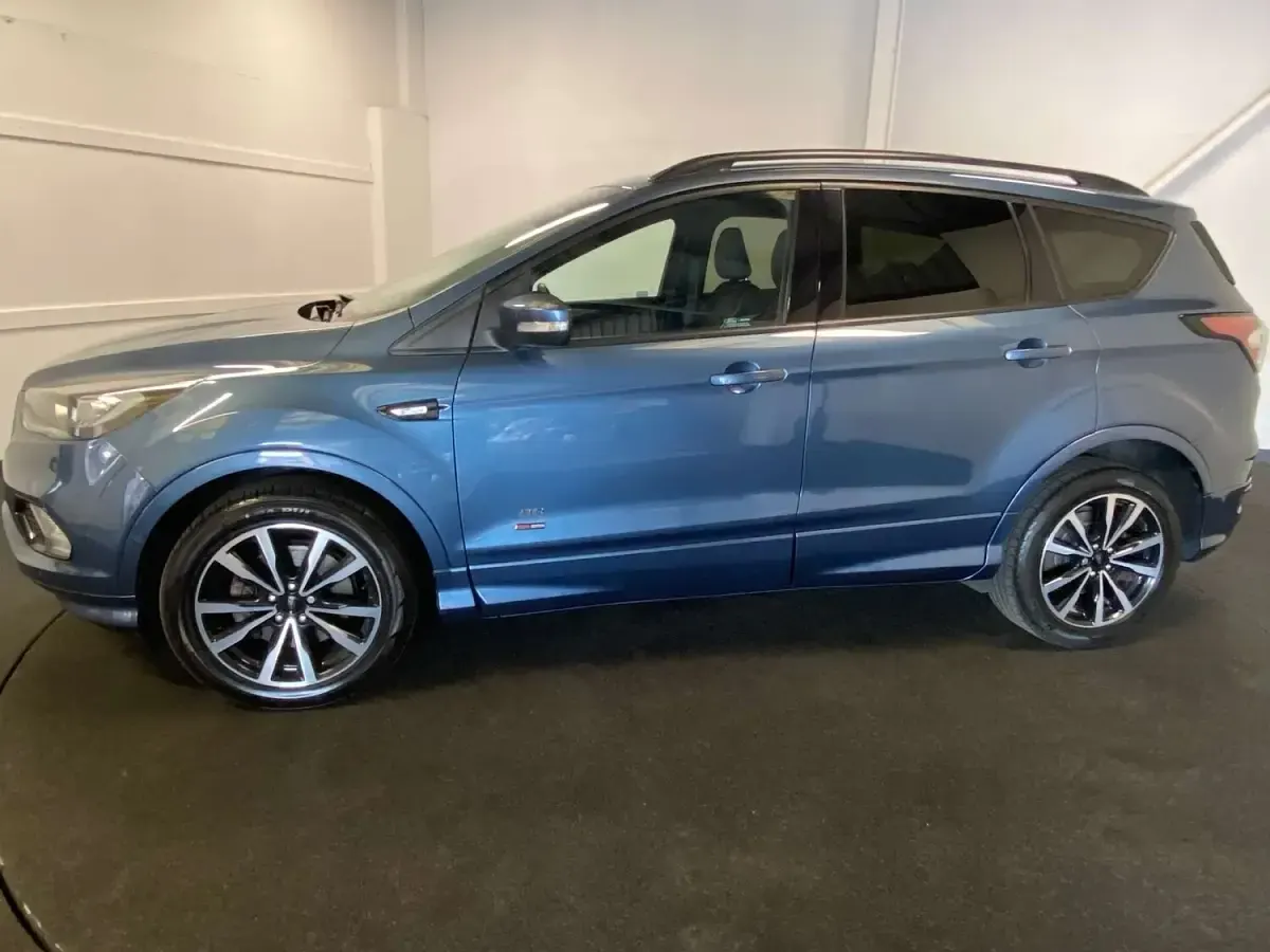 Used Ford Kuga ST-Line 180 HP (132 kW) 2019 Blue SUV