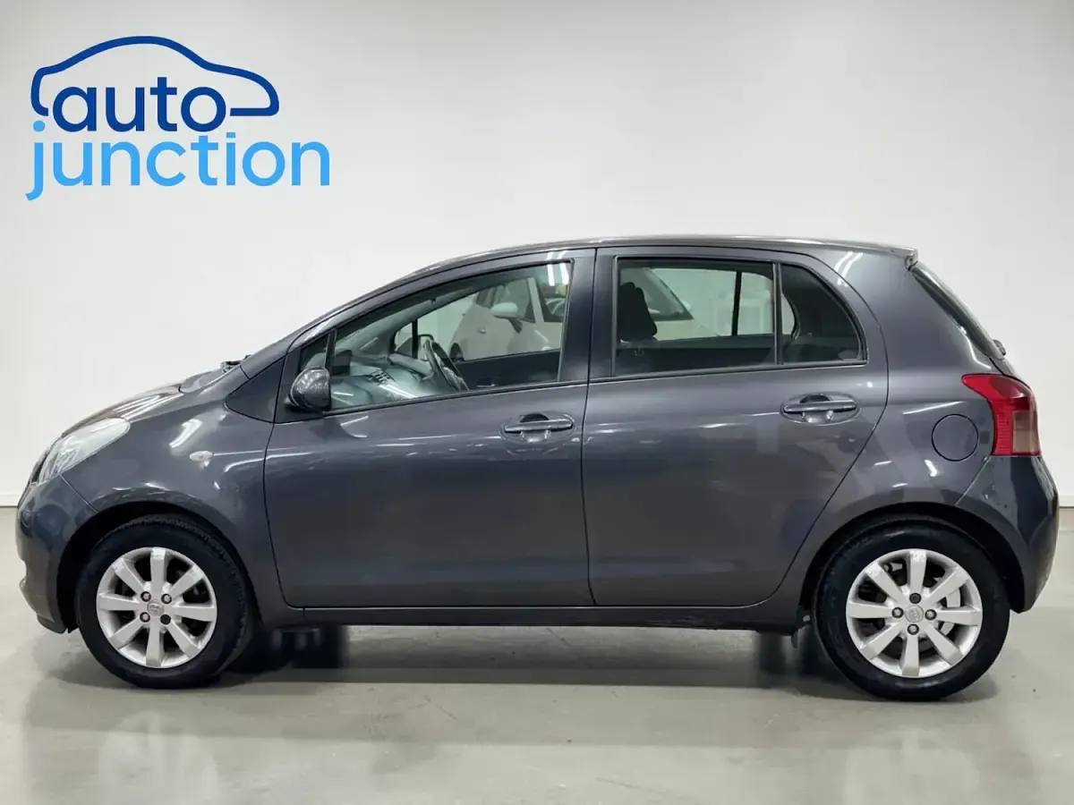 Used Toyota Yaris 2008 Grey Hatchback