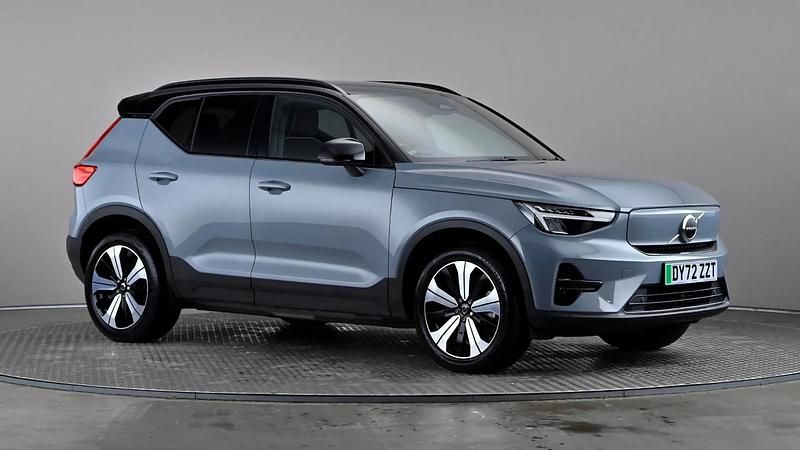 Grey Used 2022 Volvo XC40 Core SUV | £19,788 (Fair price) - Image 1/3