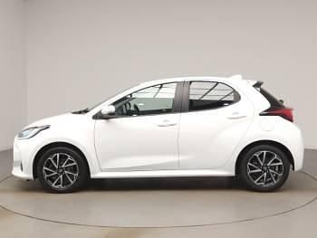 Used Toyota Yaris Hybrid Design 116 HP (85 kW) 2023 White Hatchback